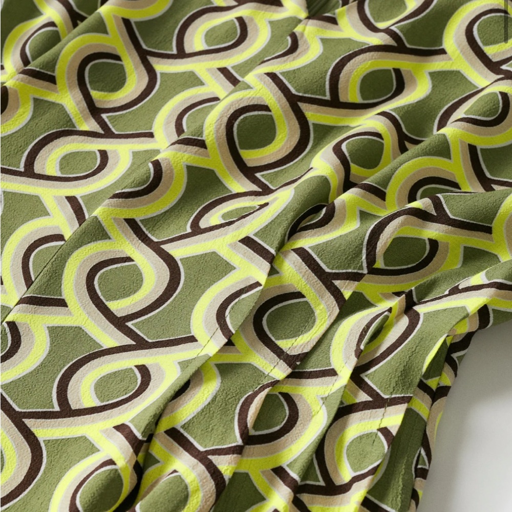 Stylish Green Mango Patterned Pleated Jumpsuit - image 4